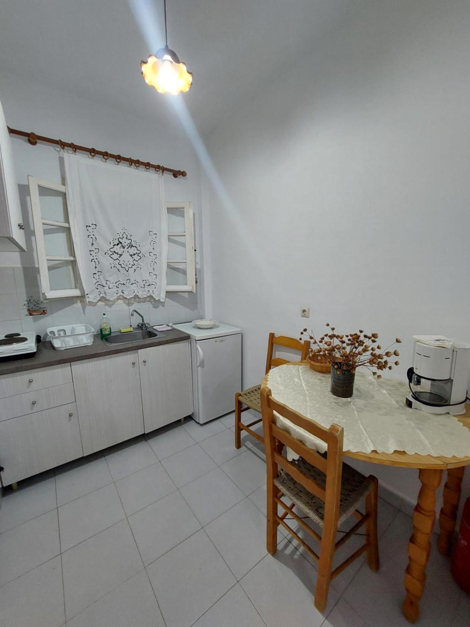 ειρηνη * Kythira Town